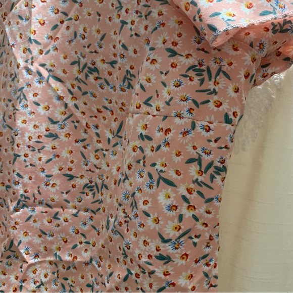 Pink Ditsy Floral Print Self-Tie Wrap Crop Top - Picture 6 of 12